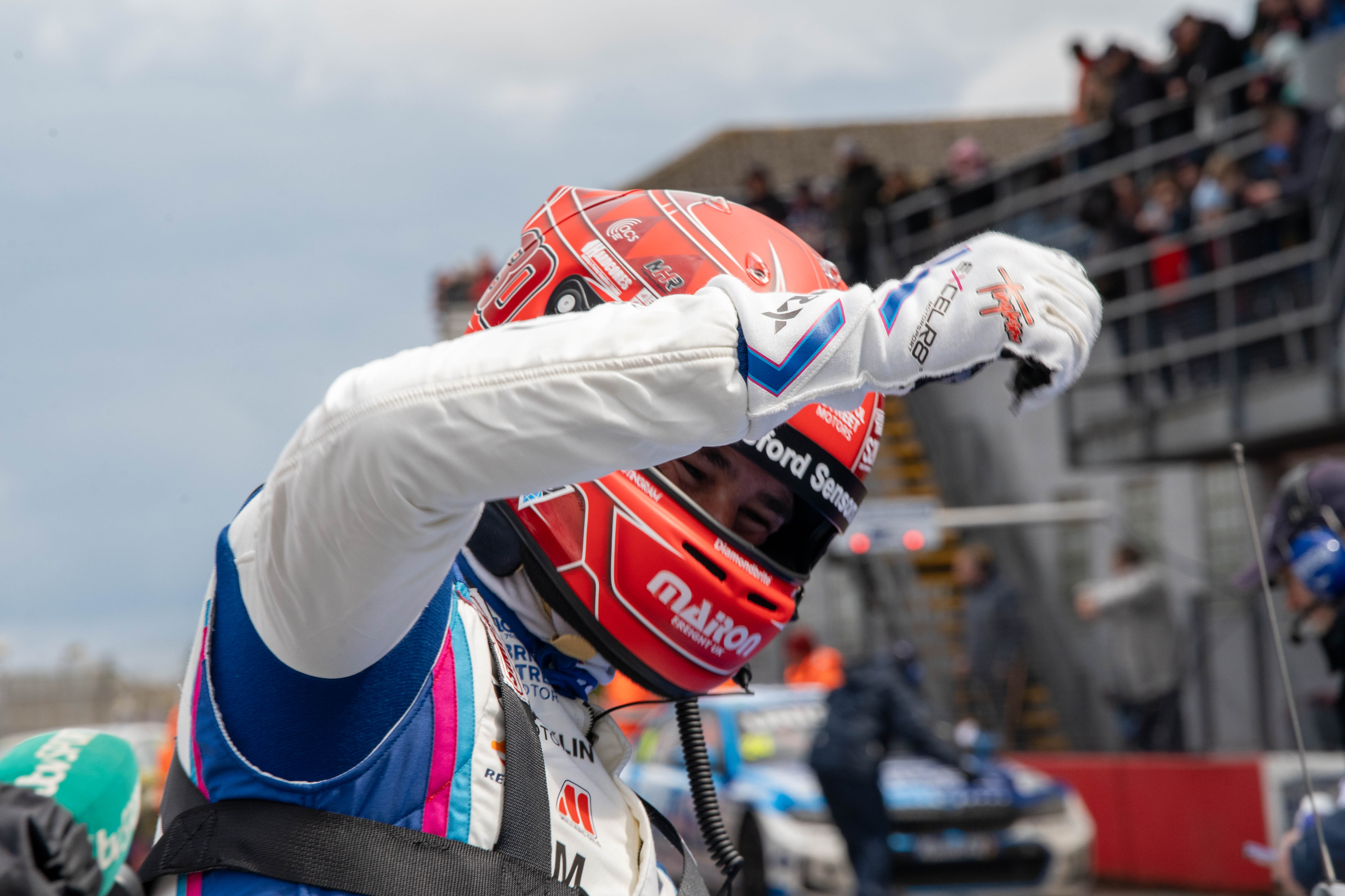 EXCELR8’s Tom Ingram Clinches Victory in Dramatic BTCC Opener at Donington Park